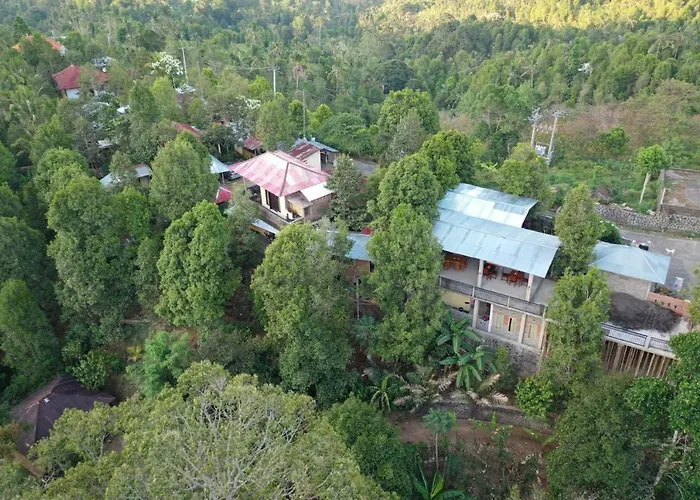 Gasthof Sugi Gede *